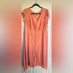 Forever 21, 1X (US) Peach button down summer dress with flared sleeves.